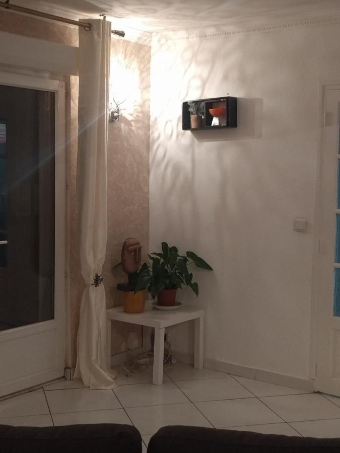 Apartamento Chambre Moon Ray Proche Paris Stains Exterior foto